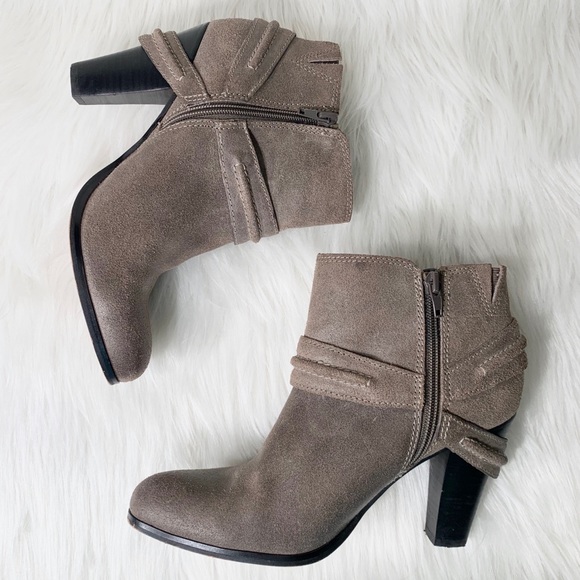 SOLD-Miranda Lambert Guitar Leather Heeled Boots - Picture 7 of 12